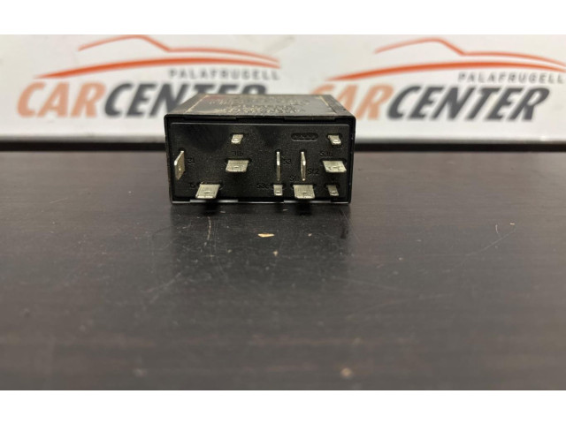 Pojistková skříňka 4B0955531A Volkswagen PASSAT