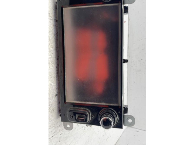 Дисплей       Renault Clio IV