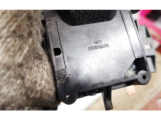 Ручка стеклоочистителей 621w05200, 621W05200   KIA Sportage