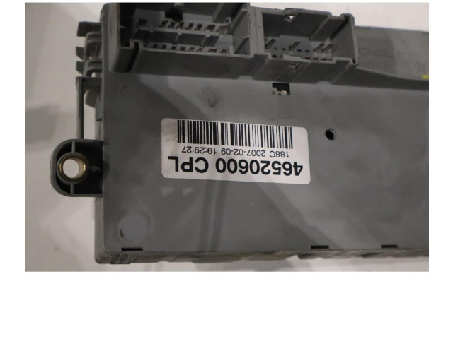 Блок предохранителей 51769367   Fiat Doblo