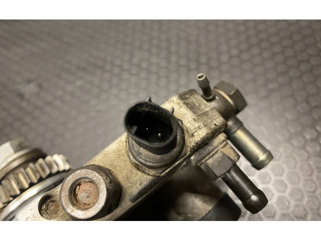 Топливный насос