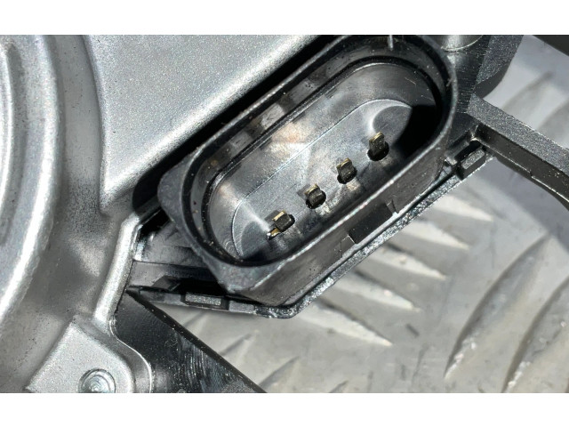 Моторчик заднего дворника 5F4955711 Skoda Superb B8 (3V)