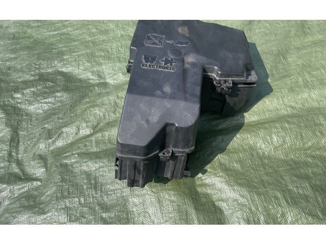 Блок предохранителей 9686732080, 9686732180 Citroen C5