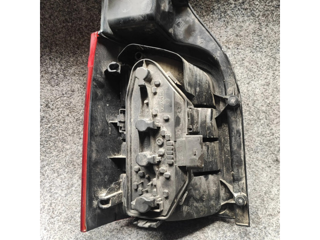 Задний фонарь правый сзади 7H0945258A Volkswagen Transporter - Caravelle T5 2003-2015 года