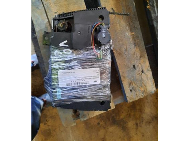 Блок управления климат-контролем 8651242 Volvo S60