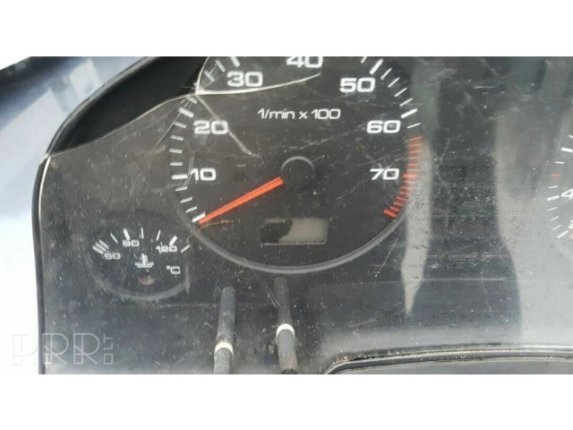 Панель приборов 893919067 Audi 80 90 S2 B4