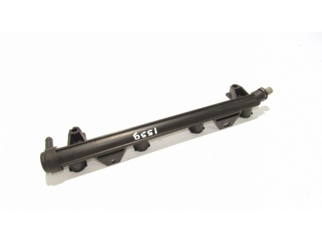 Трубка (трубки) для подачи топлива в жиклеры