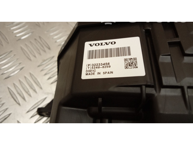 Дисплей    32233456, 53408250   Volvo XC60