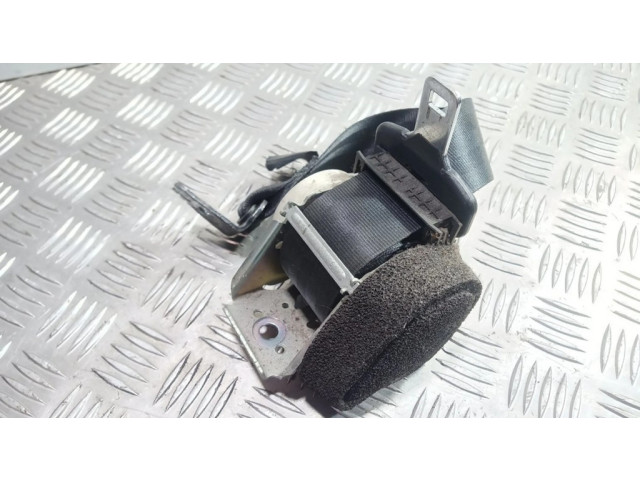 Задний ремень безопасности