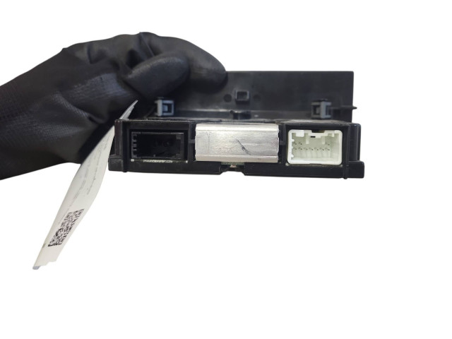 Дисплей    30797719, 69199100   Volvo V50