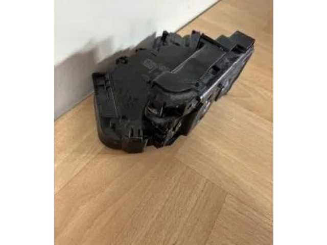 Замок багажника Skoda Fabia Mk3 (NJ) 2015 - 2021 года