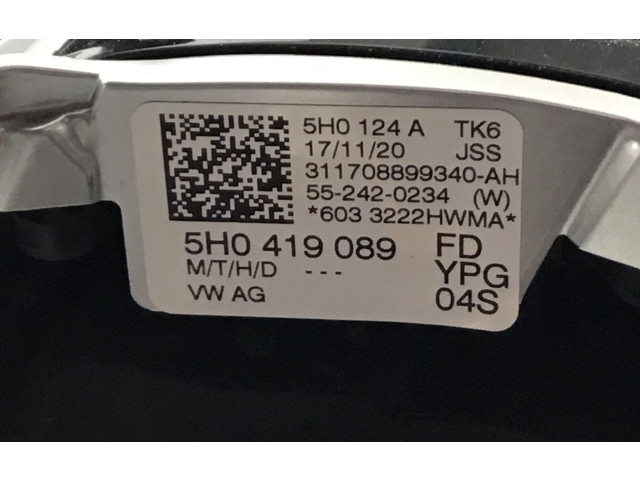 Руль Volkswagen Golf VIII 2019 - года 5H0419089FD