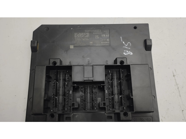 Блок комфорта 5Q0937084EA Audi A1
