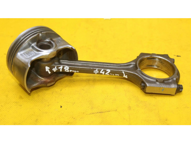 Píst DSFM4F50 Hyundai i30