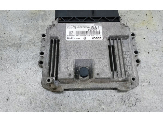 Блок управления двигателем Блок управления 3914023745, 3915023745 Fiat Coupe