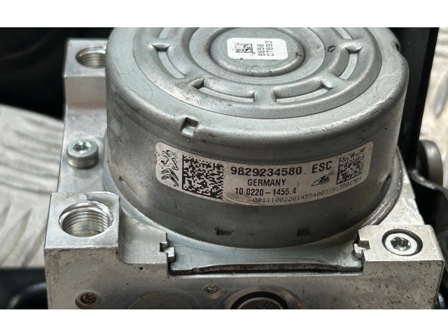 Блок АБС 9829234580   Peugeot  2008 I  2013 - 2019 года