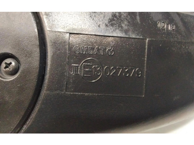 Ручка стеклоочистителей E13027379   Chevrolet Cruze