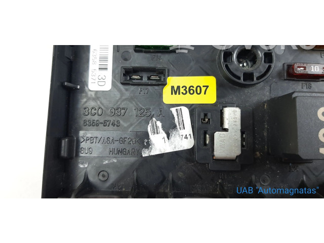 Блок предохранителей 3C0937125A, M3607 Audi Q3 8U