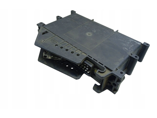 Блок управления АБС    Volkswagen Golf III