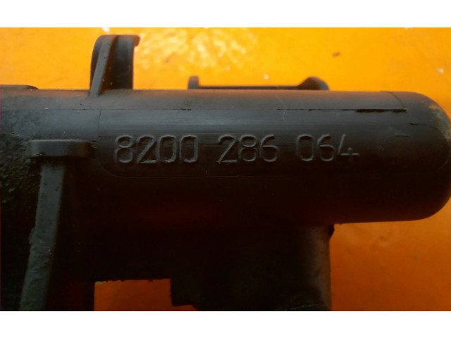 Топливная рампа 8200286064, 8200286064 Renault Clio III