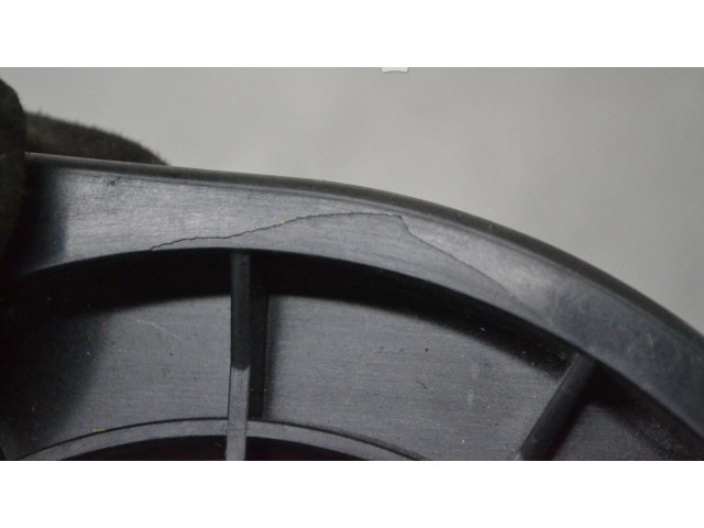 Вентилятор печки Mitsubishi L200