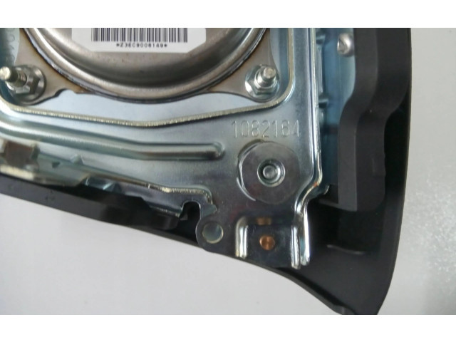 Подушка безопасности водителя Infiniti QX80