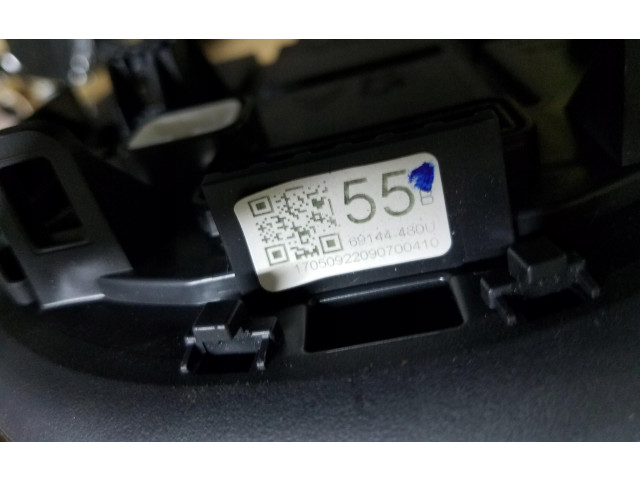 Панель приборов    Peugeot 108       