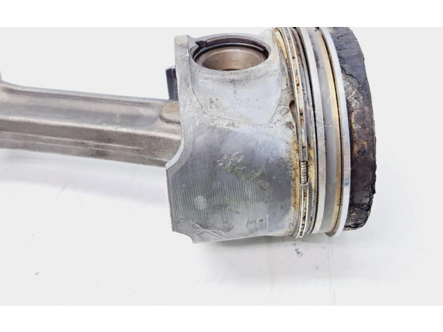  Поршень    Renault Scenic II -  Grand scenic II  