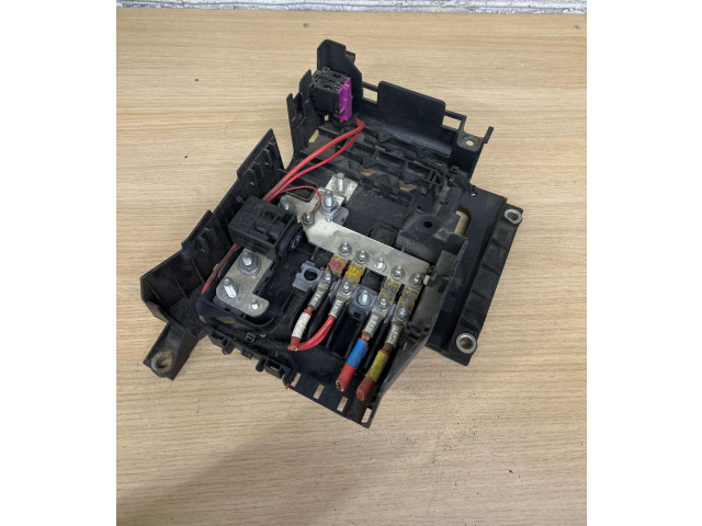   Pojistková skříňka 7L0937548c   Audi Q7 4L 2007