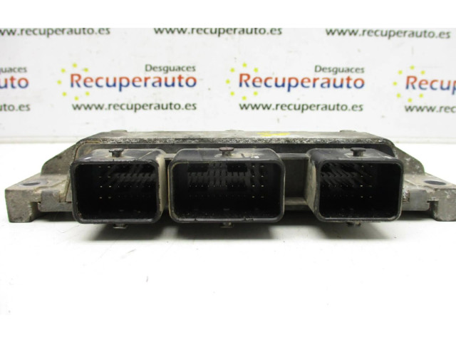 Блок управления двигателем Блок управления 8200774747 Renault Twingo II