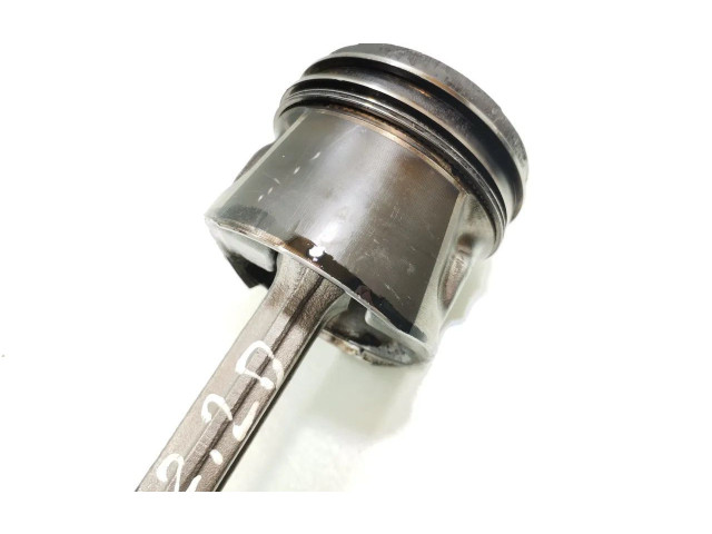  Поршень с шатуном YD22DDTi YD22DDTI  Nissan X-Trail T30  