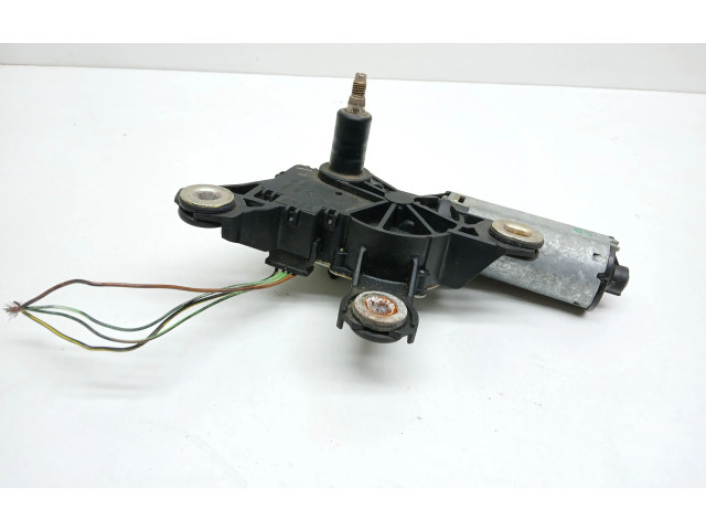 Моторчик заднего дворника 8L0955711A    Audi A3 S3 8L