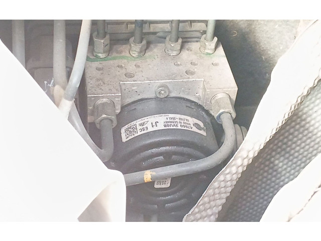 Блок ABS     Nissan Note (E12) 