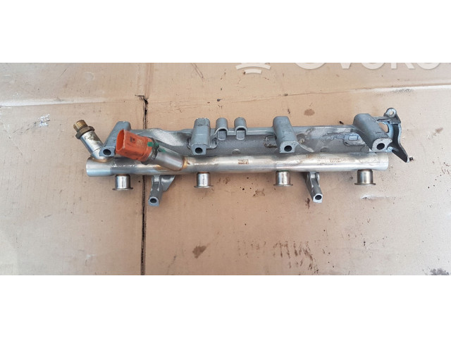 Vstřikovací lišta 079133316BE, 06J906051D Audi A8 S8 D4 4H