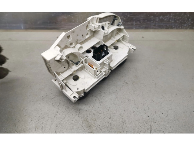 Блок управления климат-контролем 1J0819045E Skoda Octavia Mk1 (1U)