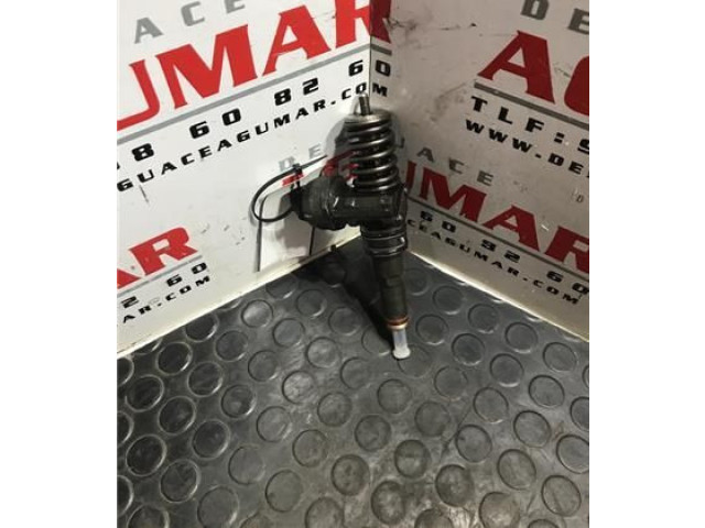 Форсунка 038130073, 038130073    Volkswagen Passat Alltrack  AWX 