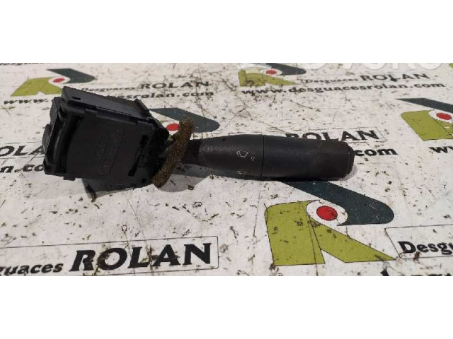 Ручка стеклоочистителей 33779002 Citroen Berlingo