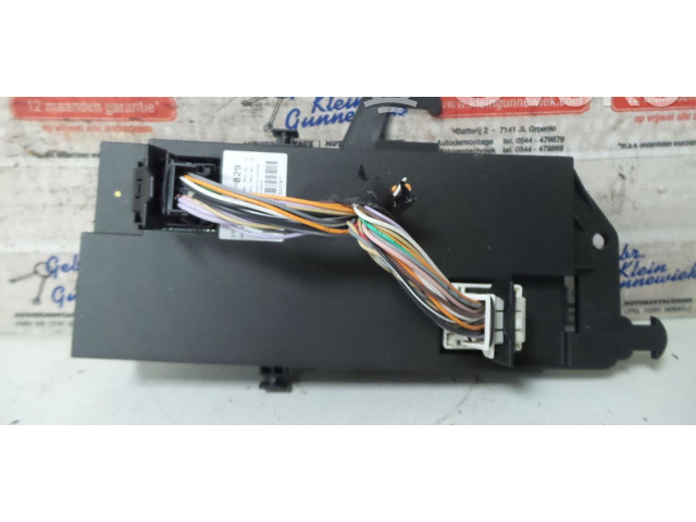 Блок предохранителей 8200414829   Renault Espace IV    