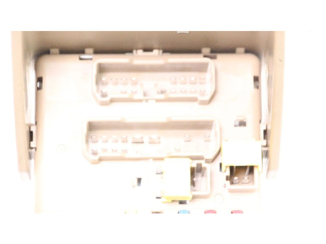 Блок предохранителей 82201FG010, 82201FG010   Subaru Forester SH    