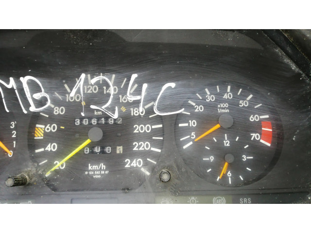 Přístrojová deska Mercedes-Benz E W124 1990 1244409111, 1245421116