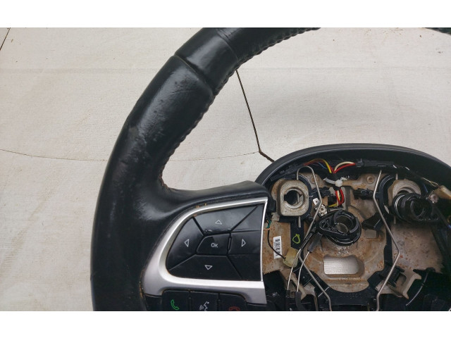 Руль Jeep Compass   -  года P5SX74LT5AJ      