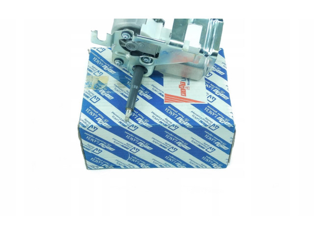 Двигатель стеклоочистителей 7664463, 7664463   Fiat Uno