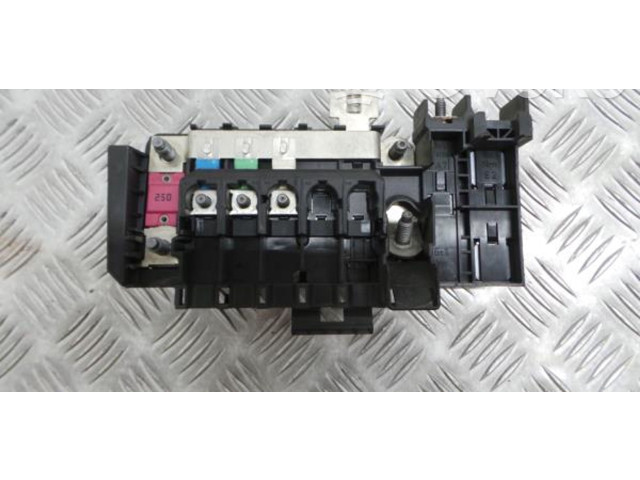 Pojistková skříňka A2465401350, A0035422319 Mercedes-Benz CLA C117 X117 W117 2014