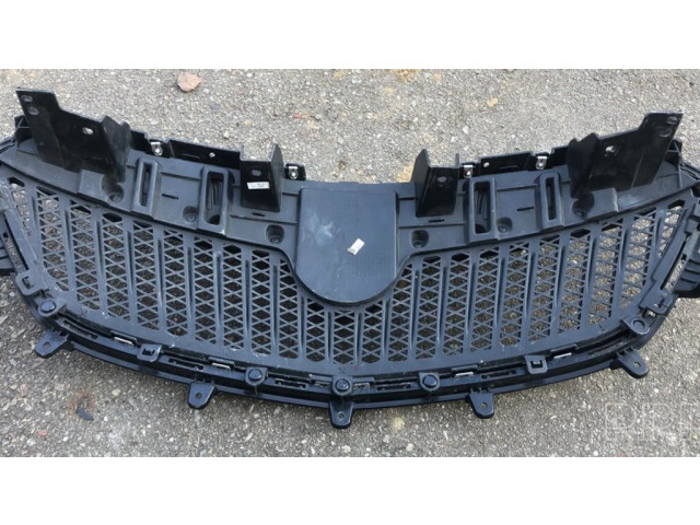 Верхняя решётка Buick Encore II 2019- года 42582101      