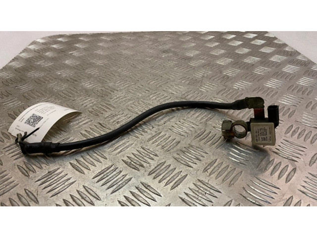 Минусовый провод (аккумулятора)