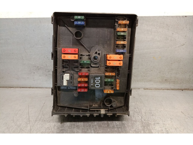 Pojistková skříňka Řídící jednotka BSM 1K0937820B   Volkswagen Caddy 2008