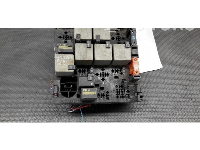 Блок предохранителей 5246582 Saab 9-5