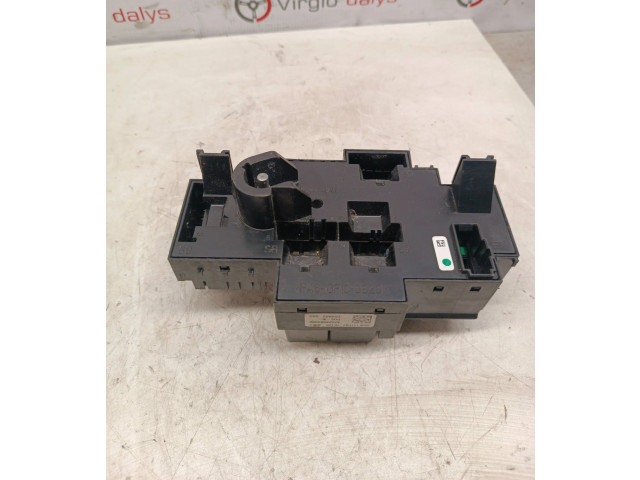 Pojistková skříňka A2229063302, 151250327 Mercede-Benz S C217 2015