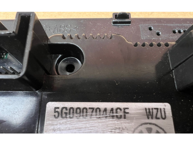 Блок управления климат-контролем 5G0907044CF   Volkswagen Golf VII