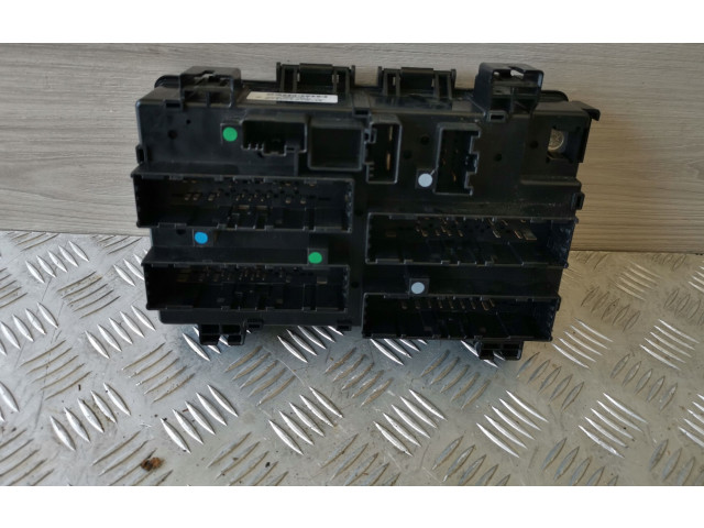 Блок предохранителей Jeep Grand Cherokee